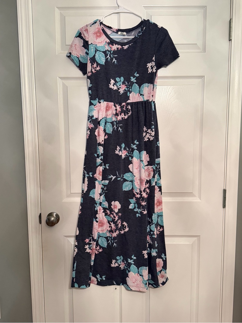 Women's Floral Scoop Neck Maxi Dress